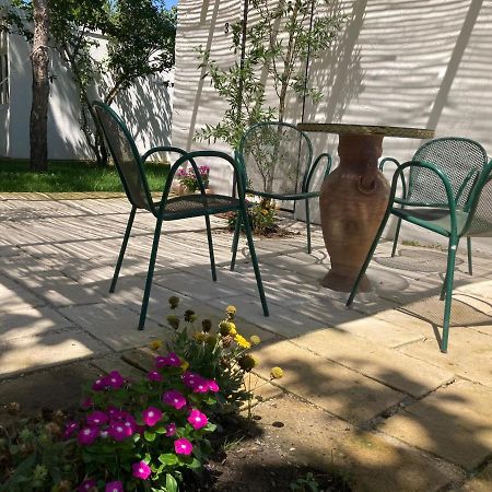 Agriturismo Tenuta La Monaca Aradeo Eksteriør bilde